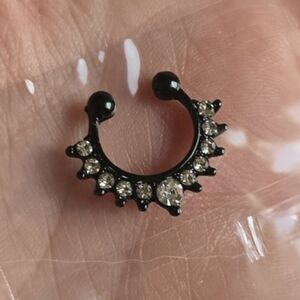 🖤 Spiked Gems Black Septum Ring